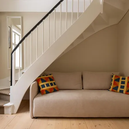 Appartement 320 Sqm Townhouse By The Marble Church