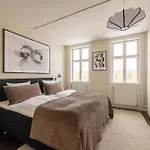아파트 320 Sqm Townhouse By The Marble Church 코펜하겐