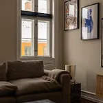 320 Sqm Townhouse By The Marble Church