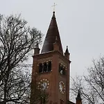 320 Sqm Townhouse By The Marble Church *