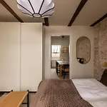 320 Sqm Townhouse By The Marble Church