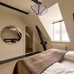320 Sqm Townhouse By The Marble Church 코펜하겐