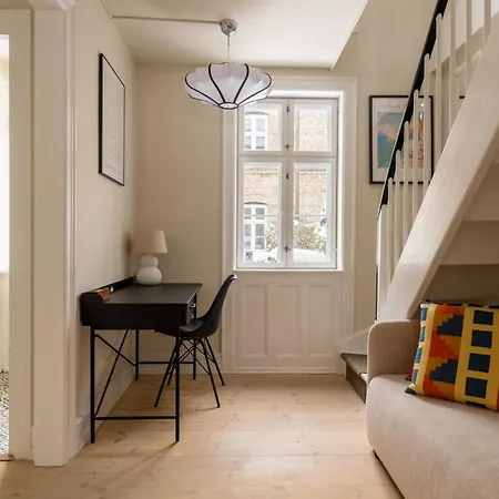 320 Sqm Townhouse By The Marble Church Apartament *