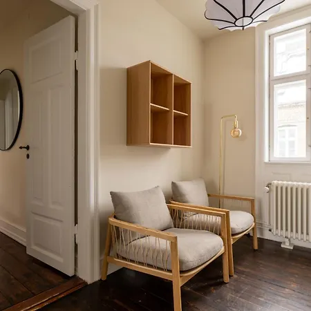 320 Sqm Townhouse By The Marble Church Апартаменты Копенгаген