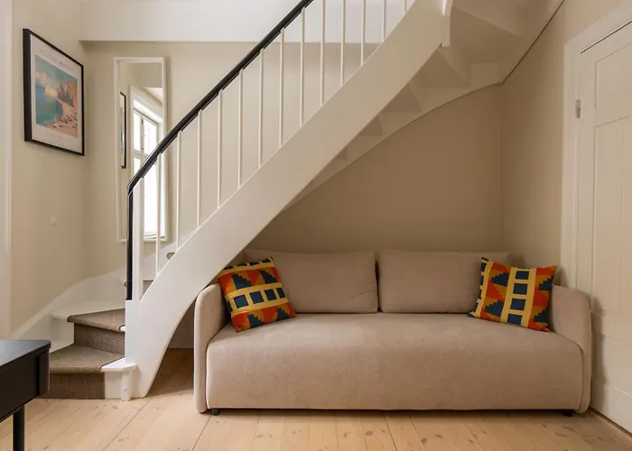 Appartamento 320 Sqm Townhouse By The Marble Church