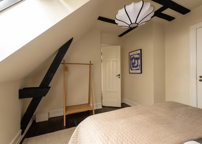 320 Sqm Townhouse By The Marble Church Appartamento