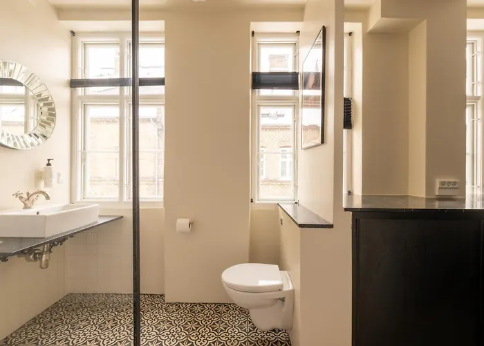 320 Sqm Townhouse By The Marble Church Appartamento