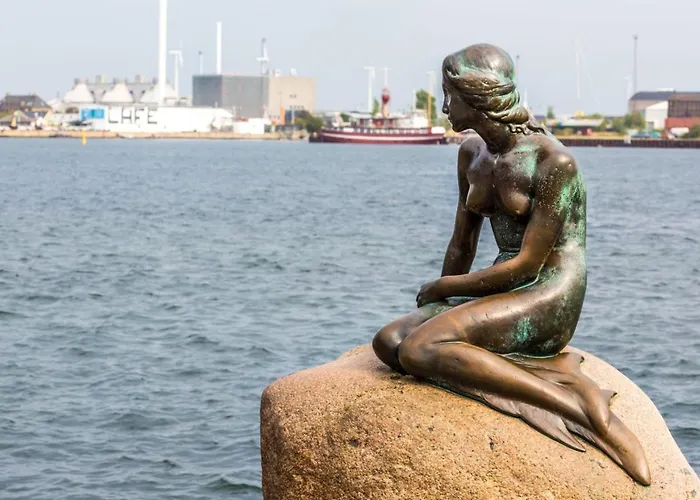 320 Sqm Townhouse By The Marble Church Appartamento