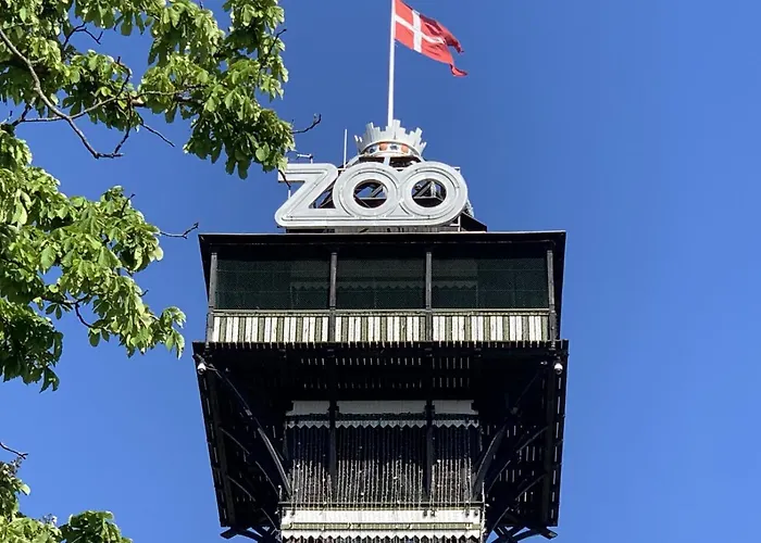 Appartamento 320 Sqm Townhouse By The Marble Church