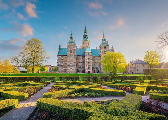 Appartamento 320 Sqm Townhouse By The Marble Church